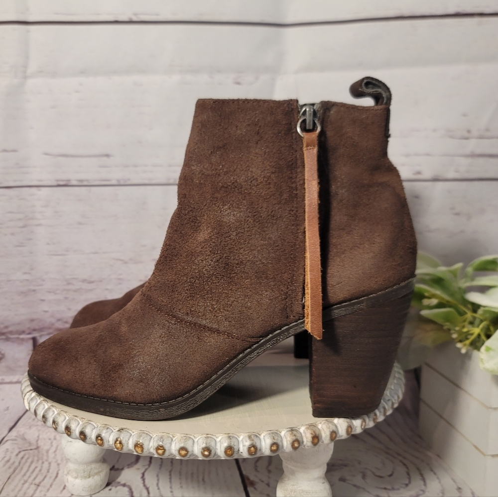Dolce Vita Joust Brown Suede Ankle Bootie Boot Size 8.5 - Picture 7 of 10